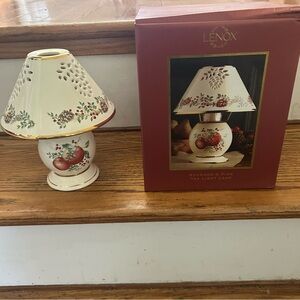 NIB Lenox Boxwood Pine TeaLight Candle Lamp Ivory Porcelain 24K Gold Collectible